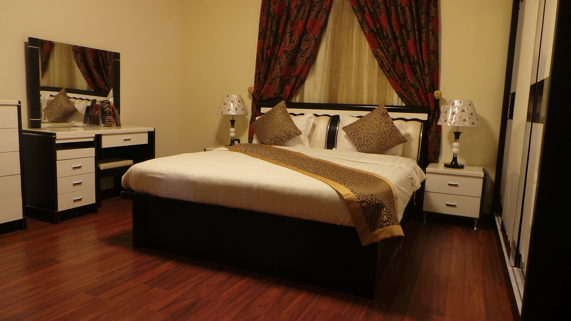 Al Nabarees Al Masi Hotel Dżedda Zewnętrze zdjęcie